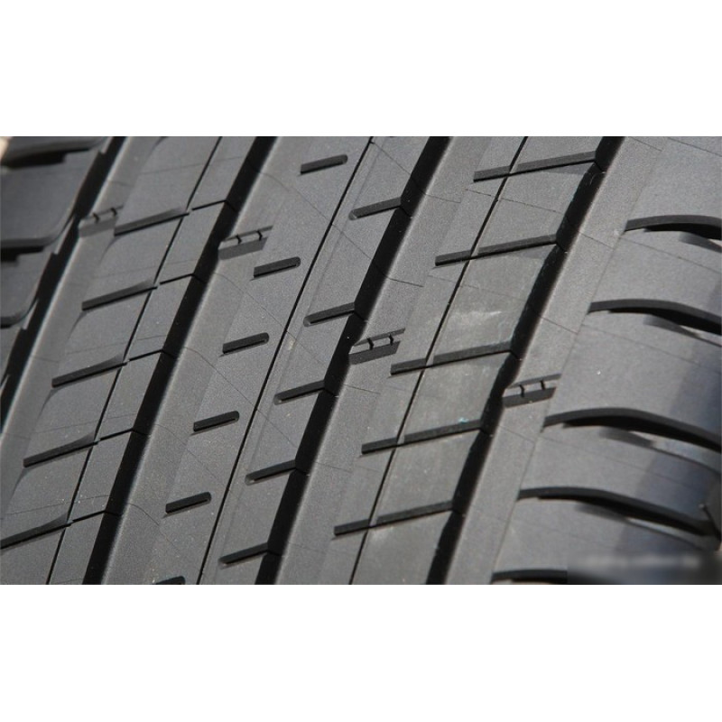 Michelin Latitude Sport 3 235/55R18 104V