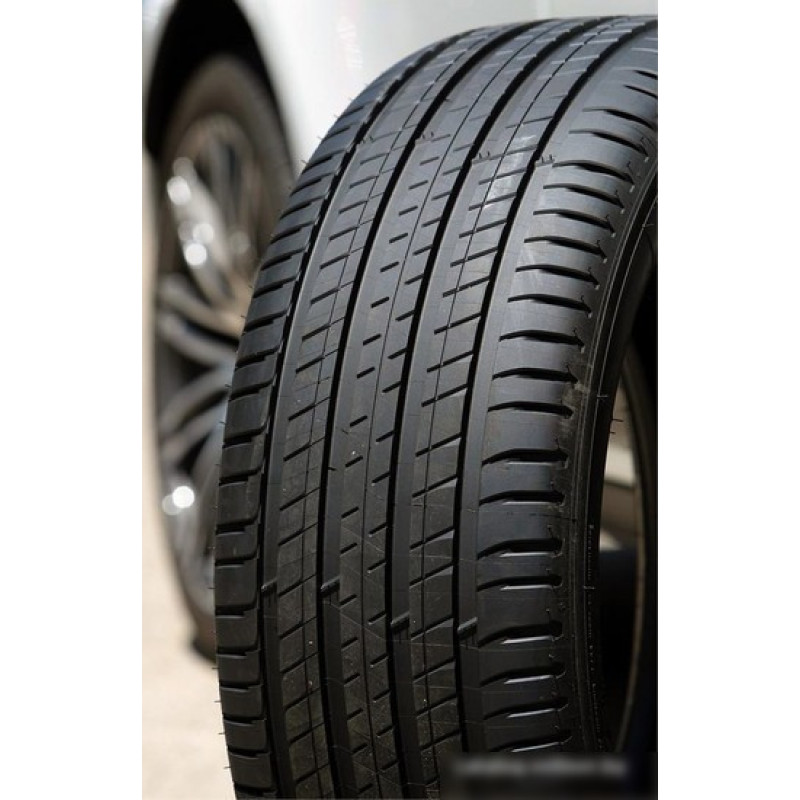 Michelin Latitude Sport 3 235/55R18 104V
