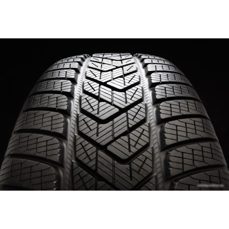 Pirelli Scorpion Winter 275/40R22 107V XL