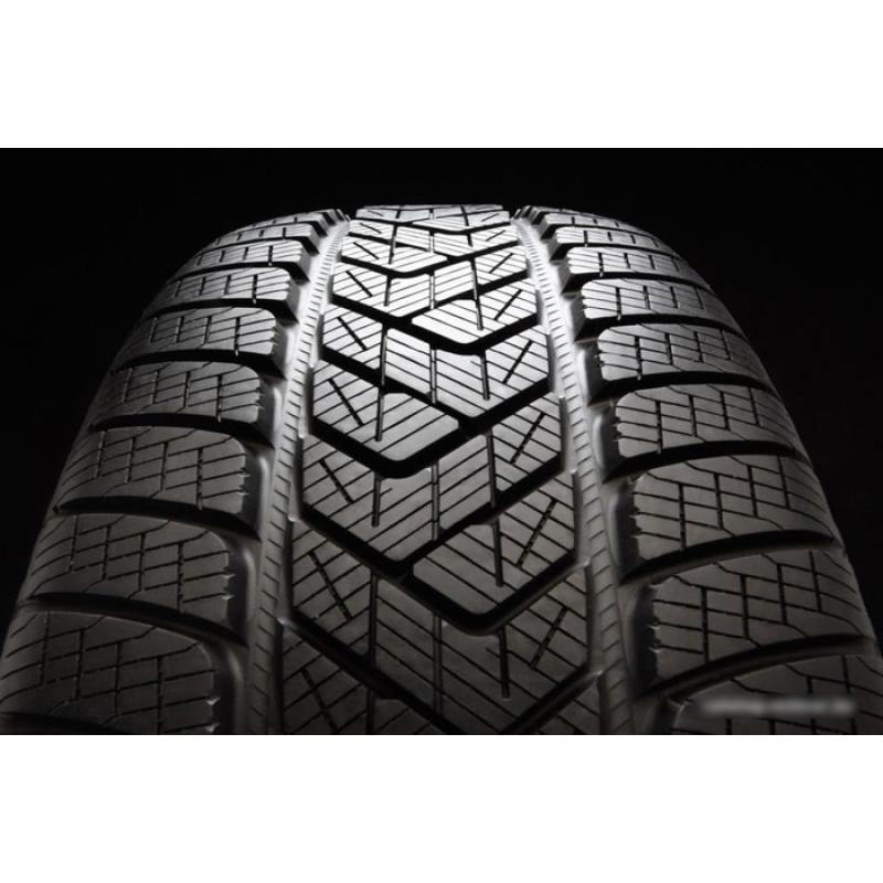 Pirelli Scorpion Winter 265/40R22 106W