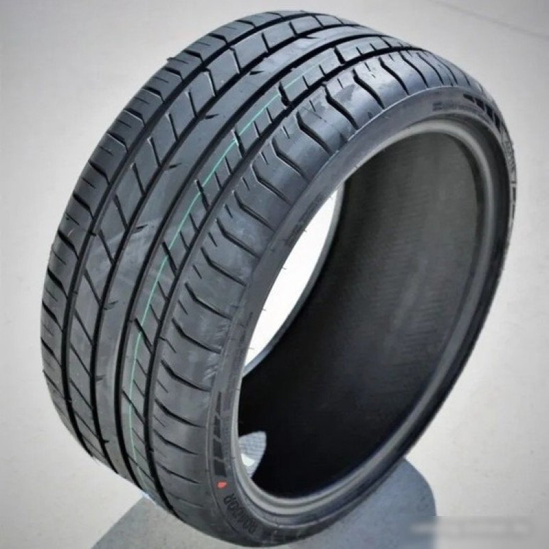 Roador Amaro 118 235/40R19 92W