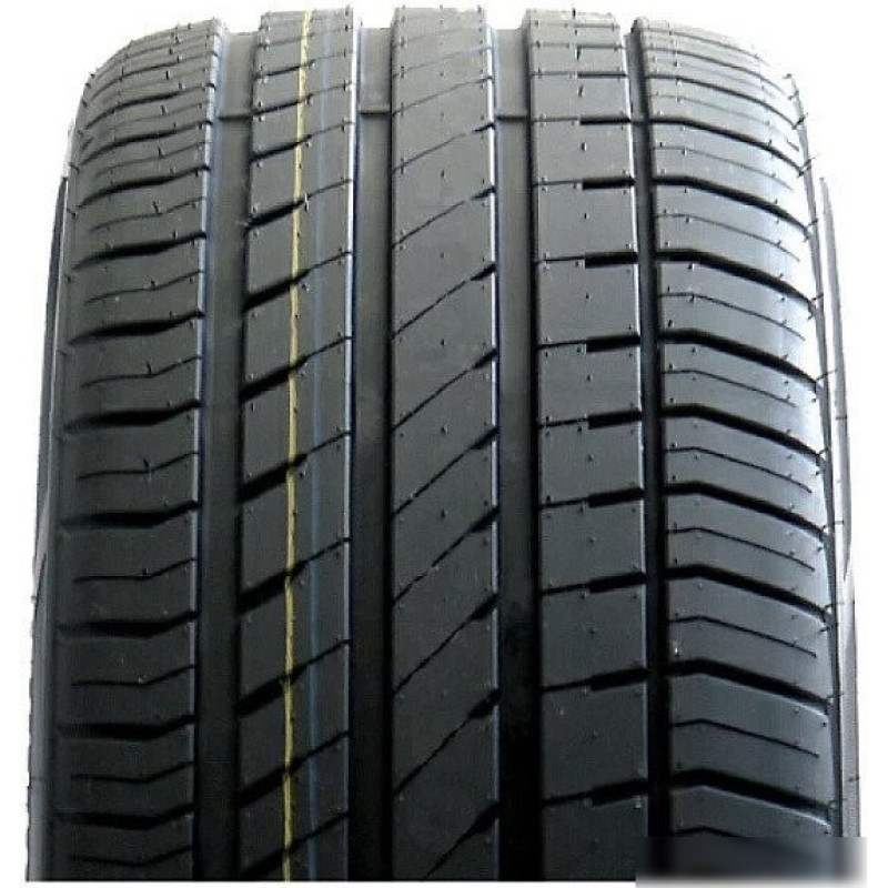 Kustone Safy M06 235/45R20 100W