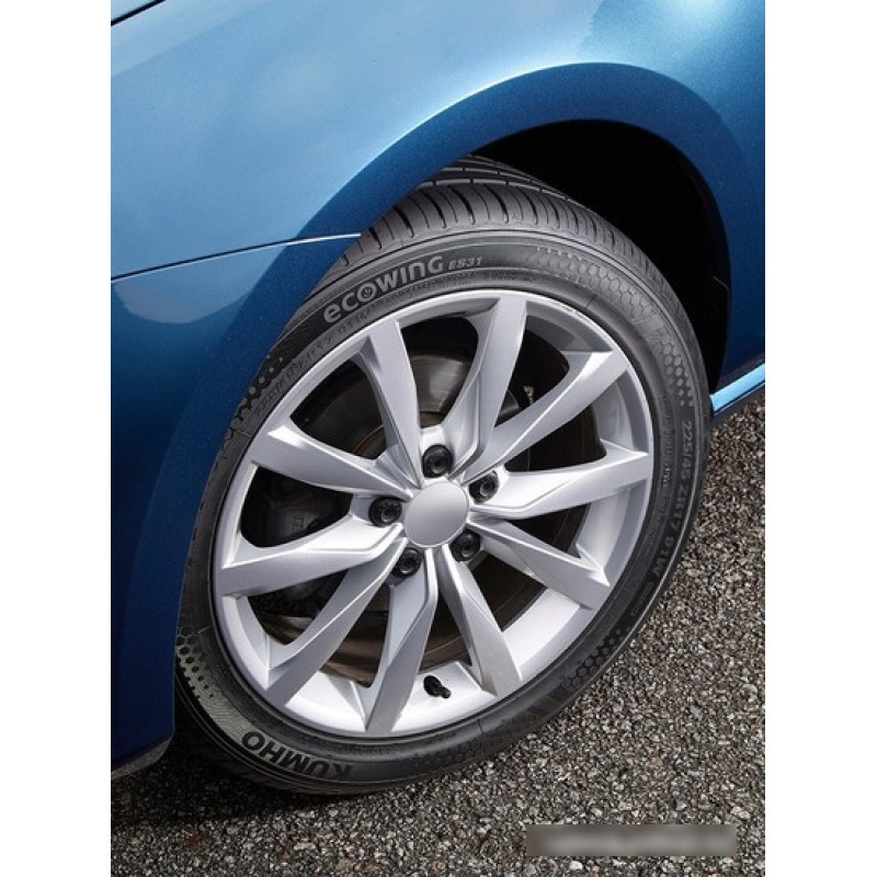 Kumho Ecowing ES31 185/60R15 84T