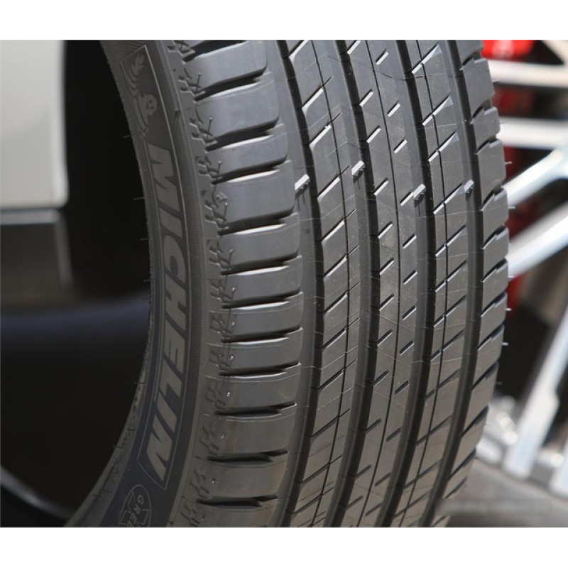 Michelin Latitude Sport 3 235/60R18 103W