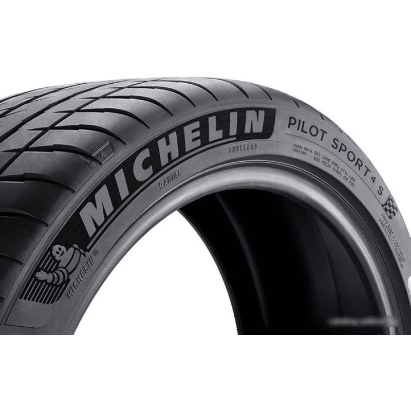 Michelin Pilot Sport 4 S 285/30R20 99Y