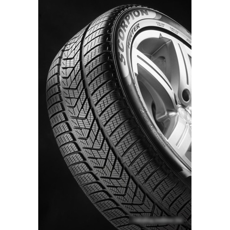 Pirelli Scorpion Winter 235/50R20 104V