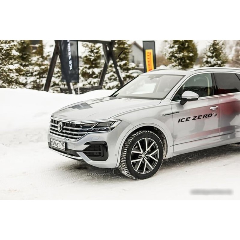 Pirelli Winter Ice Zero 2 205/60R16 96T (шипы)