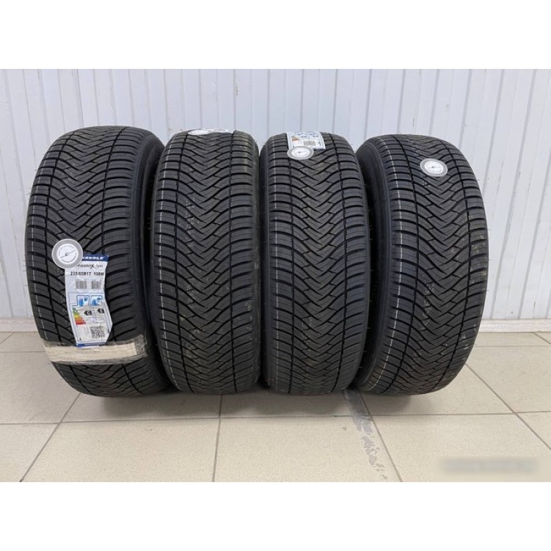 Triangle SeasonX TA01 215/55R18 99V