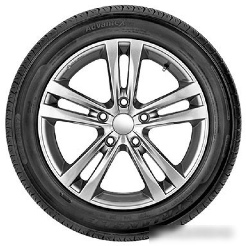 Triangle AdvanteX TC101 215/65R17 103W